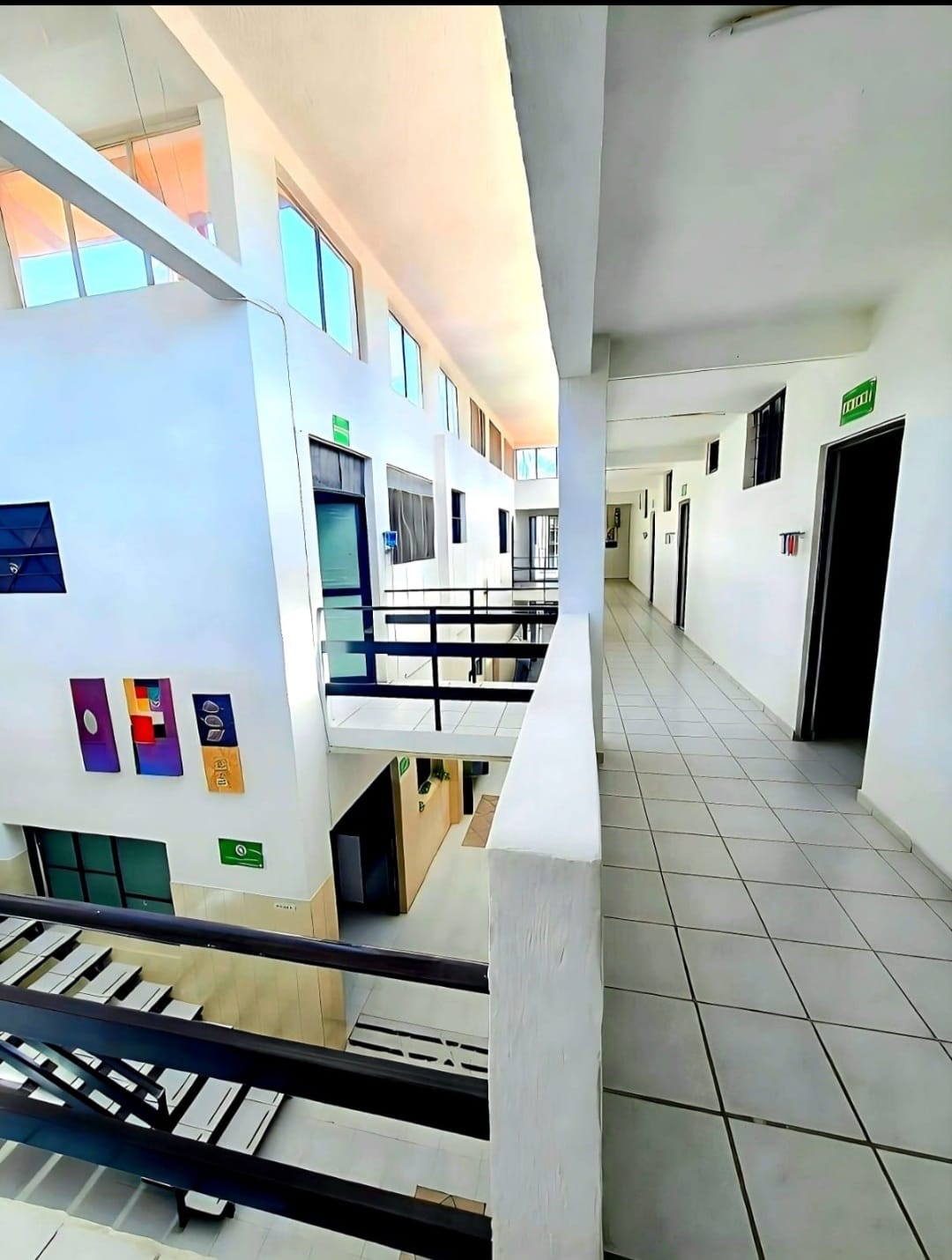 Pasillo de instalaciones de Creeser ac